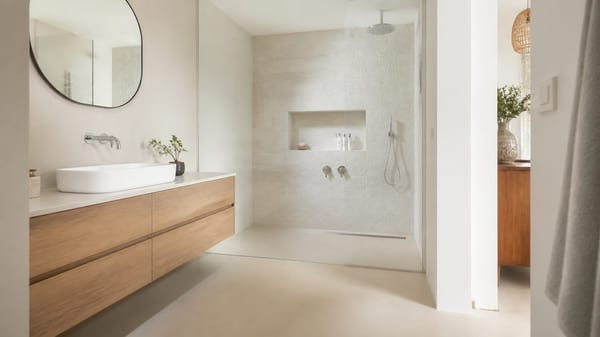 Résine pour salle de bain : guide de choix et conseils de pose